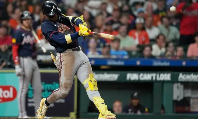 Ronald Acuña Jr. sacude grand slam y llega a su tercer 20-20 en la MLB