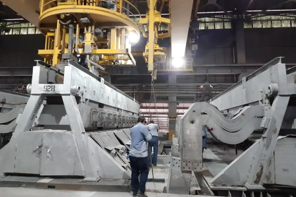 Glencore y Mercuria negocian acuerdo para operar la estatal Venalum