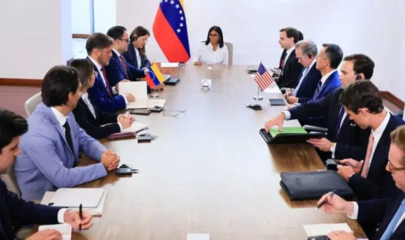 Delcy Rodríguez y delegados de EE. UU. evalúan agenda económica