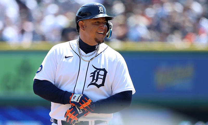 Miguel Cabrera suma su hit 3.161 en las Grandes Ligas