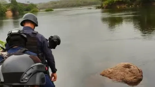 Hallan cuerpo de joven tras accidente en el río Caroní