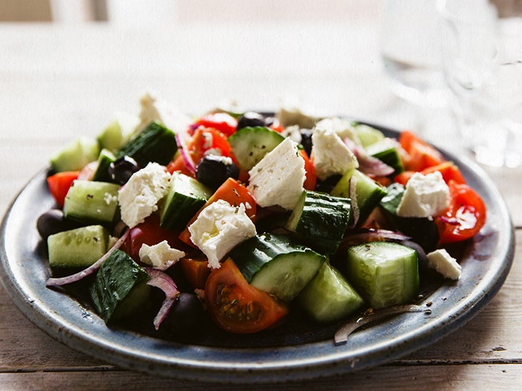 Following a Mediterranean diet may help decrease the risk of type 2 diabetes