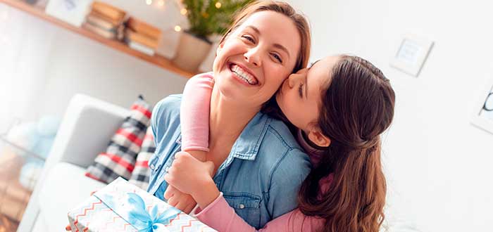 
				¿Quién inventó el Día de la Madre? | Historia de amor y arrepentimiento			