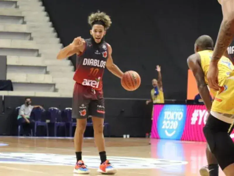 Diablos apagó al acorazado oriental