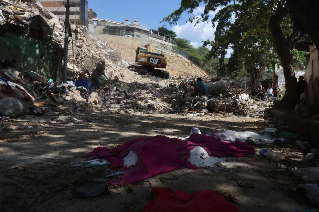 Terremotos en el norte dejan daños por 6.700 millones de dólares en Venezuela