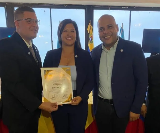 Cabimas homenajea a periodistas con la Orden Ciudad