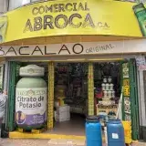 Comerciantes de La Candelaria siguen abiertos entre pérdidas, deudas y miedo al sismo
