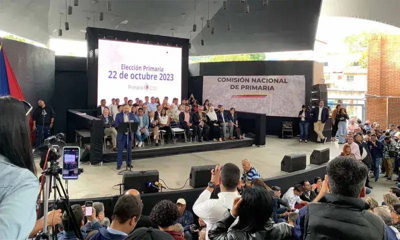 Cabello asegura que comisión entregó organización de la primaria a Súmate