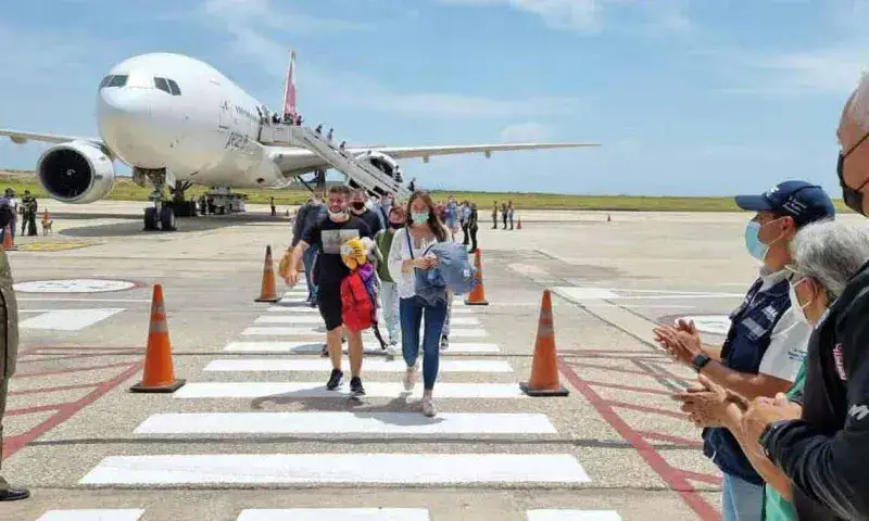 Informan que más de 5.500 cubanos visitaron Margarita en un año
