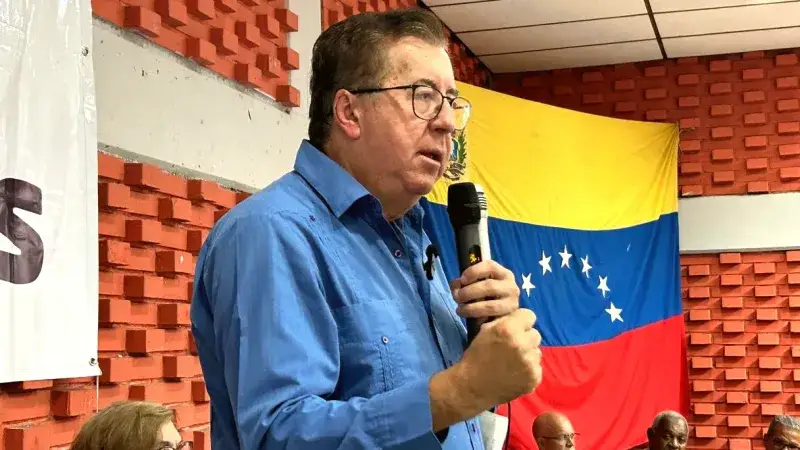 Pérez Vivas lleva al TSJ el reclamo por la ausencia presidencial