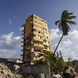 Respuesta estatal lenta agravó el desastre sísmico venezolano