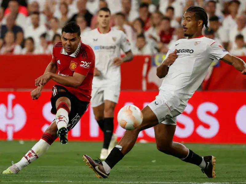 Sevilla recuperó su magia en Europa