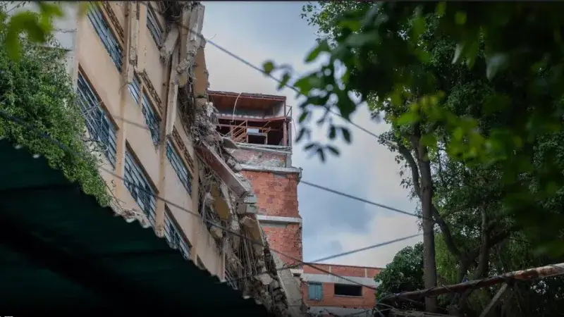 Tres edificios de La Pastora declarados inhabitable y 181 familias