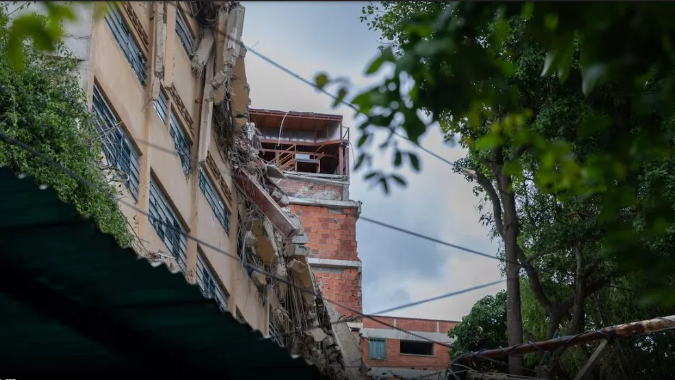 Tres edificios de La Pastora declarados inhabitable y 181 familias