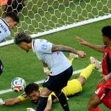 Uruguay dejó escapar el triunfo y empató 2-2 con Cabo Verde