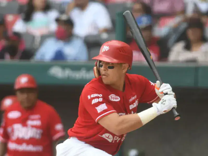 Ramón Flores destaca con el madero en México
