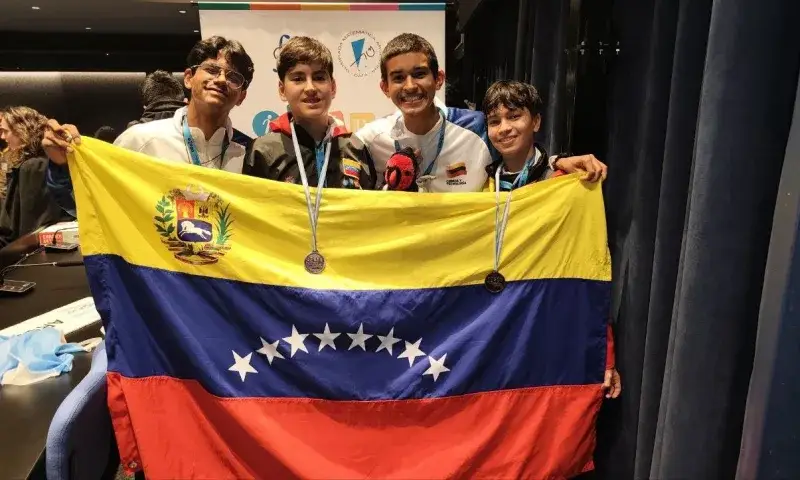 J jóvenes venezolanos brillan con medallas en Olimpiada de Matemáticas