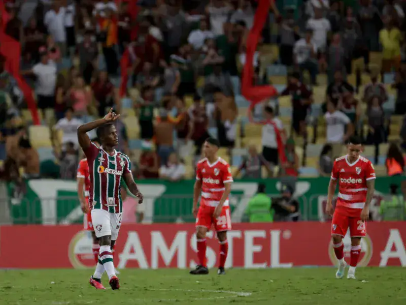 Conmebol planea incluir a México en Libertadores