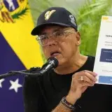 Sismos dejan 1.719 muertos y 5.034 heridos, mientras siguen las tareas de rescate
