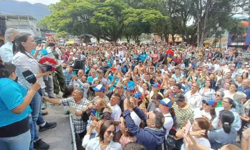 Presuntos oficialistas impiden llegada de María Corina a Guanare