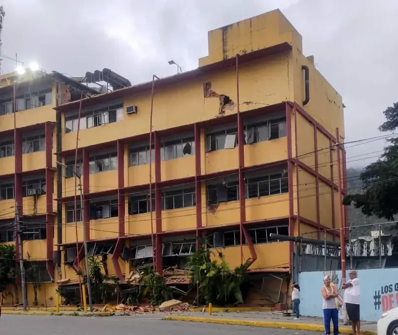 Sismo deja cuatro hospitales de Caracas con daños