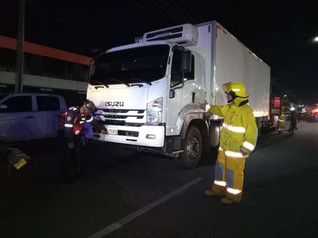 Choque en Barinas deja tres muertos y una mujer grave