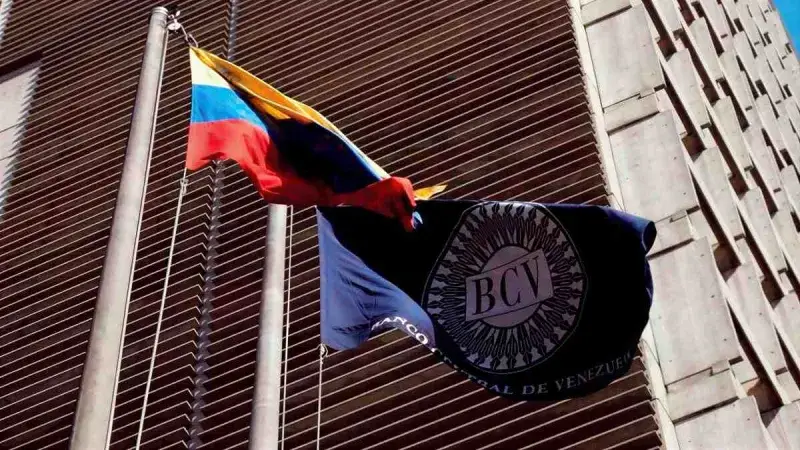 El dólar oficial del BCV cerró junio en 623,02 bolívares y subió 106,7% en seis meses