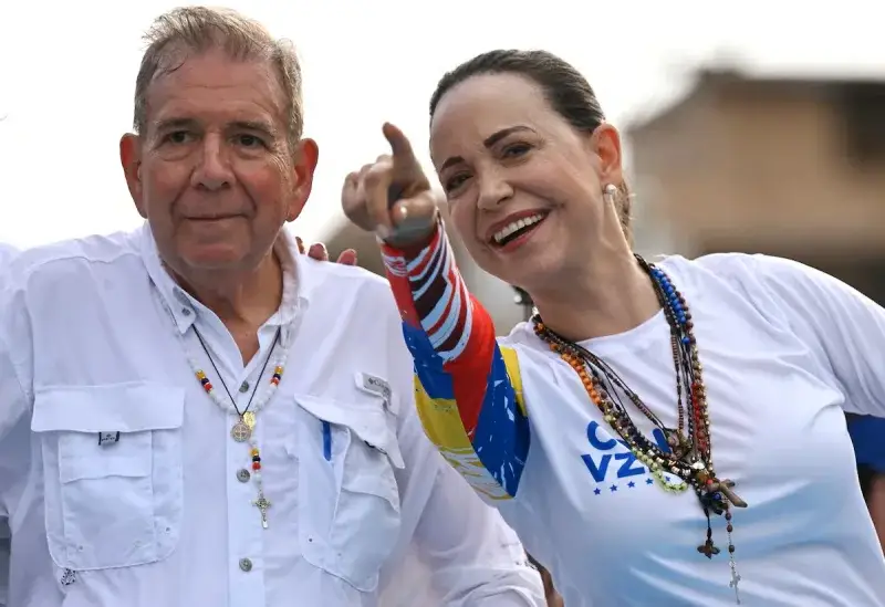 Machado y González Urrutia evalúan vía de diálogo con chavismo