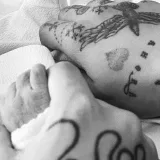 Nace el primer hijo de Christian Nodal y Cazzu