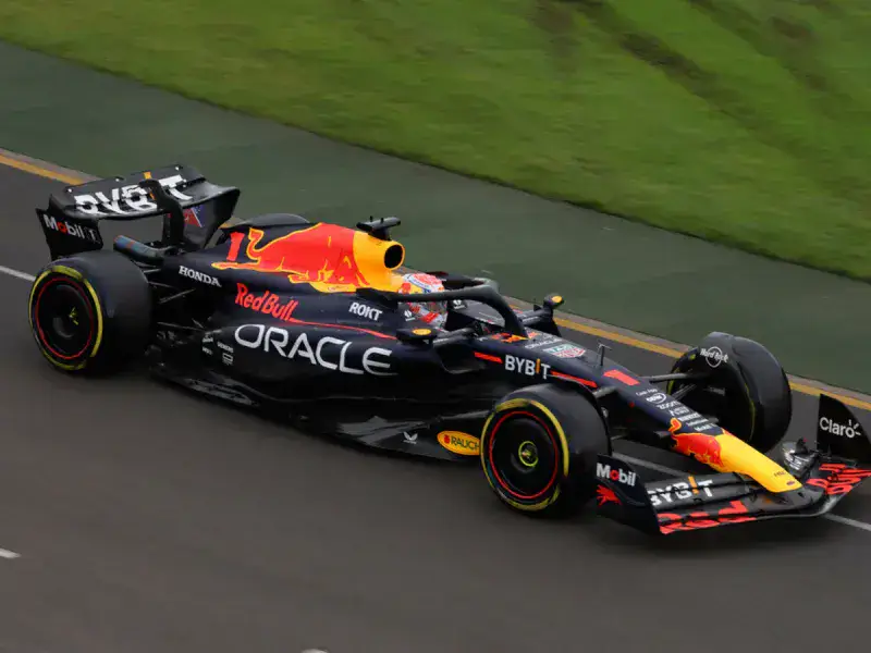 Verstappen alcanzó su segunda ‘pole’ en Australia