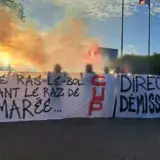 Centenares de hinchas piden dimisión de cúpula de PSG