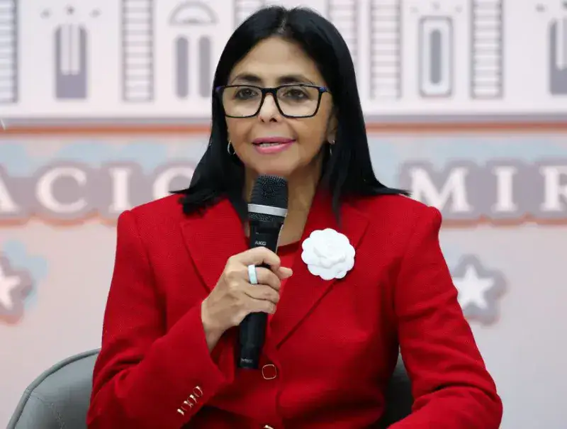 Delcy Rodríguez reporta 644.000 empleos y alza en el registro de comercios