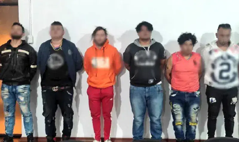 En Ecuador capturan a 7 "terroristas" y liberan a 3 policías secuestrados