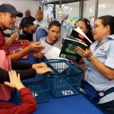 Arranca con éxito el Bazar Escolar de la Gobernación del Zulia 