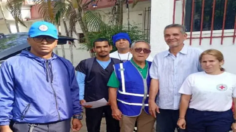 Veterinarios de Puerto Cabello donan insumos a la Cruz Roja para damnificados del sismo