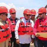 Supervisan avance del plan "cero fugas" de derrames en el Lago