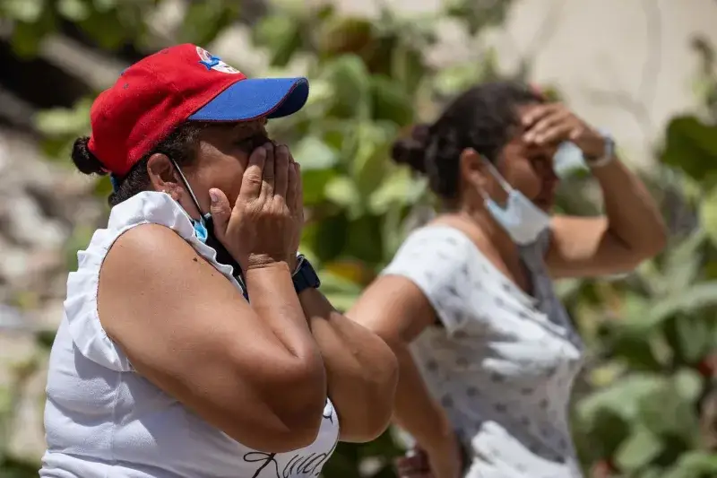 La Guaira sigue entre ruinas y luto tras el doble sismo que golpeó al norte del país