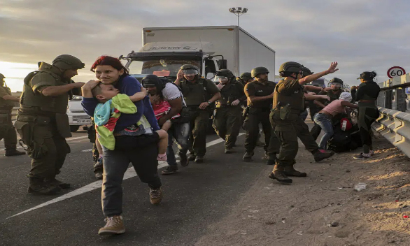 Perú inicia proceso de repatriación de venezolanos en frontera