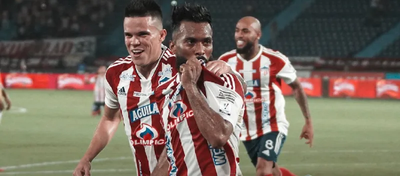 Cariaco González marcó doblete con Junior