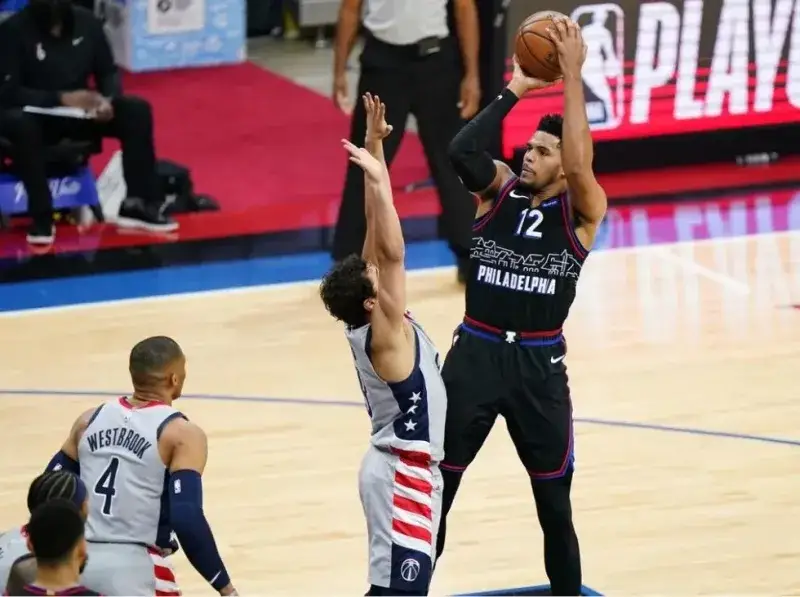 San Antonio suma a Tobias Harris por dos temporadas y 31 millones de dólares