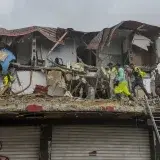 Más de 1.200 personas siguen sin ayuda en El Junquito tras el temblor