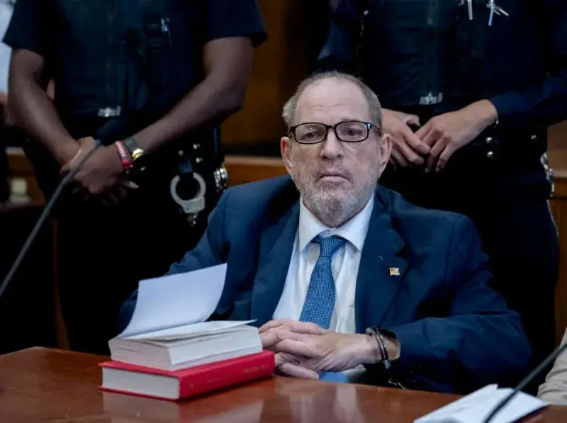 Harvey Weinstein suma 15 años de cárcel por agresión sexual