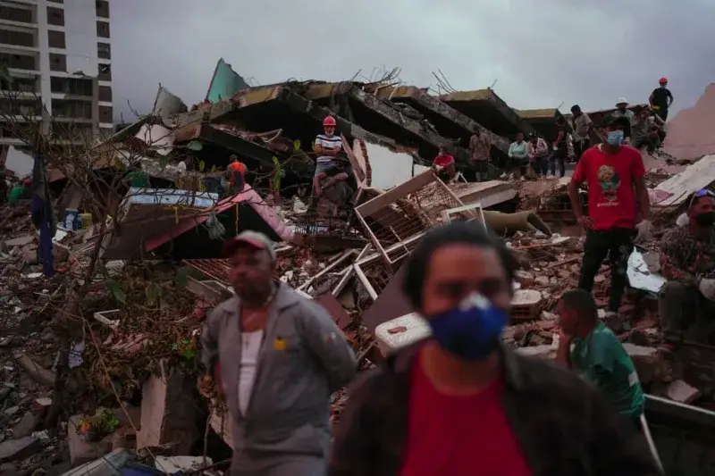 Burocracia venezolana retrasó el ingreso de un equipo de rescate