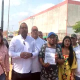 
				Concejales acompañaron a comerciantes estafados de la Curva de Molina			