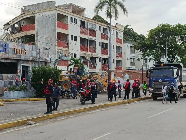 Ambientalistas piden control técnico por escombros en La Guaira