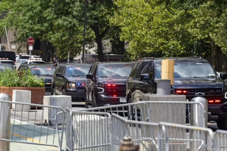 Juez de Nueva York fija para 2027 el juicio a Maduro y Flores