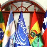 Bolivia propone a Unasur crear moneda alternativa al dólar