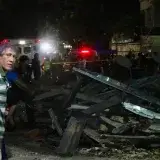 Ocho gobiernos ofrecen ayuda humanitaria a Venezuela tras sismos de 7.2 y 7.5