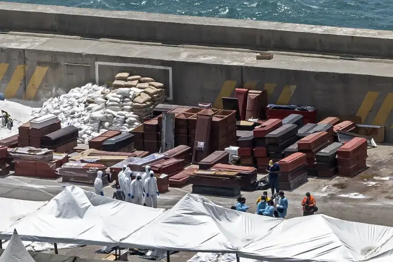 Familiares de víctimas del sismo en Venezuela exigen acelerar la recuperación de cuerpos