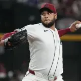 Rodríguez frenó a Dodgers y aseguró el triunfo de Arizona